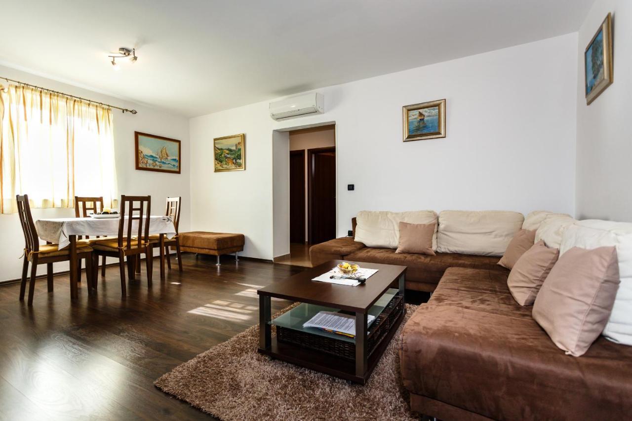 Premium Apartment Near Center And Beach With Parking Đảo Krk Ngoại thất bức ảnh
