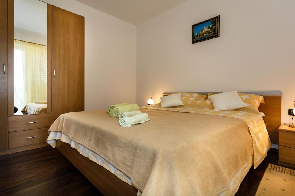 Premium Apartment Near Center And Beach With Parking Đảo Krk Ngoại thất bức ảnh