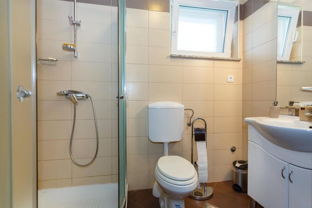 Premium Apartment Near Center And Beach With Parking Đảo Krk Ngoại thất bức ảnh